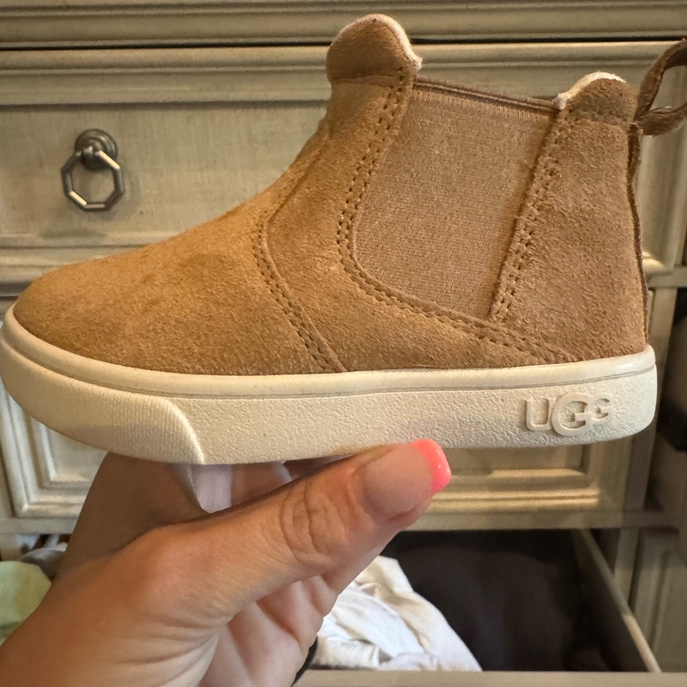 UGG Tan Suede Chelsea Boots